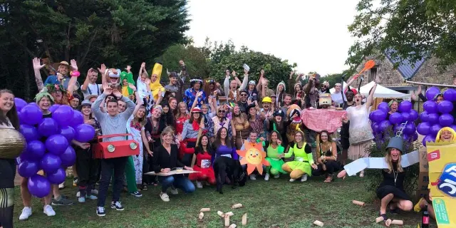 Gite De Groupe Dordogne Enterrement Vie De Gacon Vie De Jeune Fille Mariage