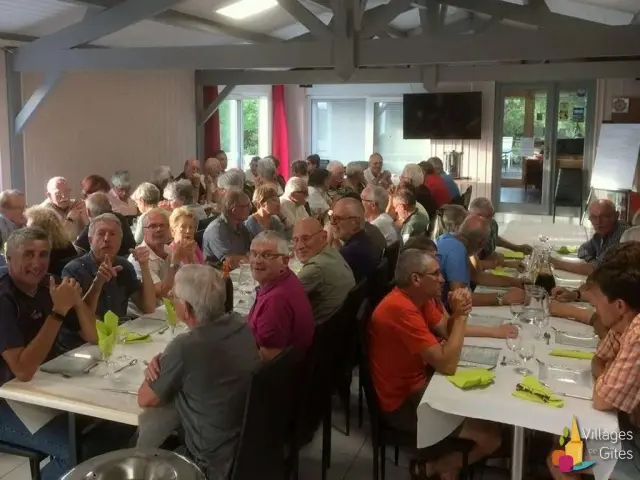 Gite De Groupe En Dordogne Ventoulines Domme Randonneurs Salle Restaurant