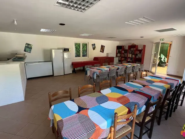 Gite De Groupe En Dordogne Village De Gites Hameau Des Laurieres Salle De Reception