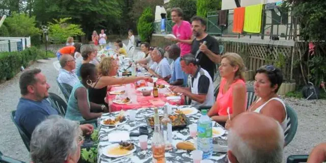 Location Gite Groupe Accueil Cousinade Cousinades Villages De Gites 09 Gard