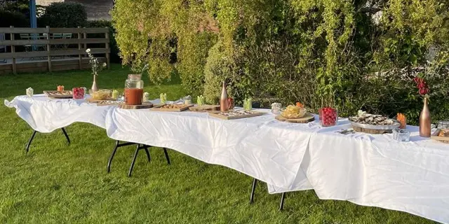 Village De Gites De Groupe Dans Le Gard Restauration Seminaire Mariage Buffet Garden Party