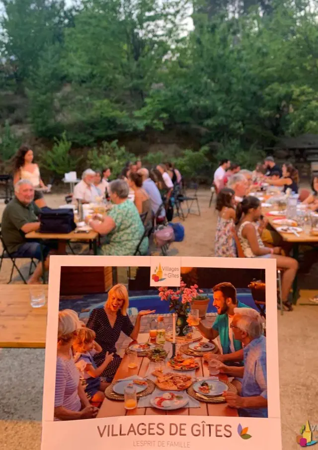 Village De Gites Ravel Gard Cevennes 08 Groupes Repas Champetre Brochure Vdg