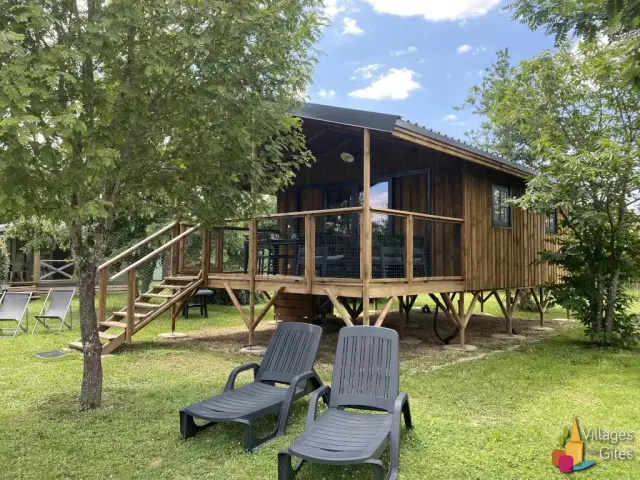 Hebergement Insolite Cabane Lodge Dans Le Tarn Village De Gites Les Chalets De Fiolles Autour De Toulouse