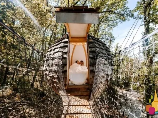 Location Hebergement Insolite Dordogne Cabane Perchee Love Room Lovnid Couple Romantique 01