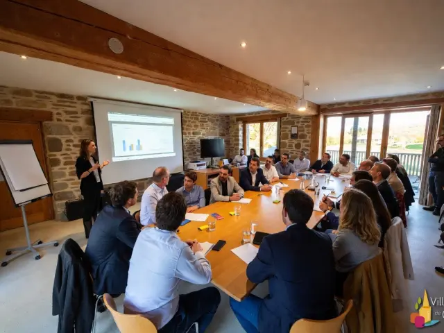 Accueil De Groupe Pour Seminaire Stage Et Formation Hebergement Avec Restauration Salle Equipee Et Activites Village De Gites 19