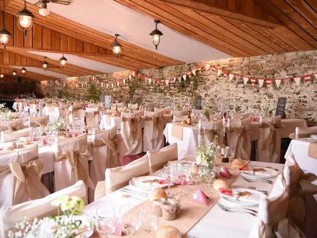 Village De Gites Domaine Du Puits De Jeanne Finistere 084 Salle Restauration Mariages Anniversaires Groupes