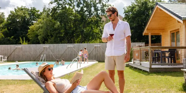 Pays De Loire gites avec piscine en direct