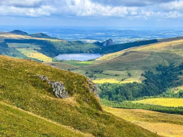 Puy De Dome Paysage Vue Montagnes2