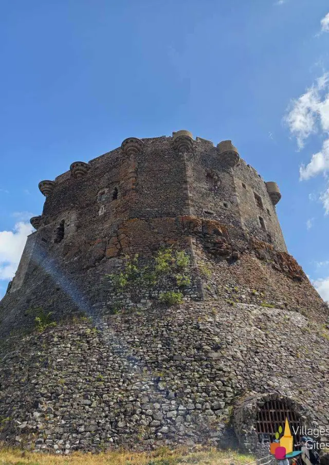 Puy De Dome Murol Chateau Visite