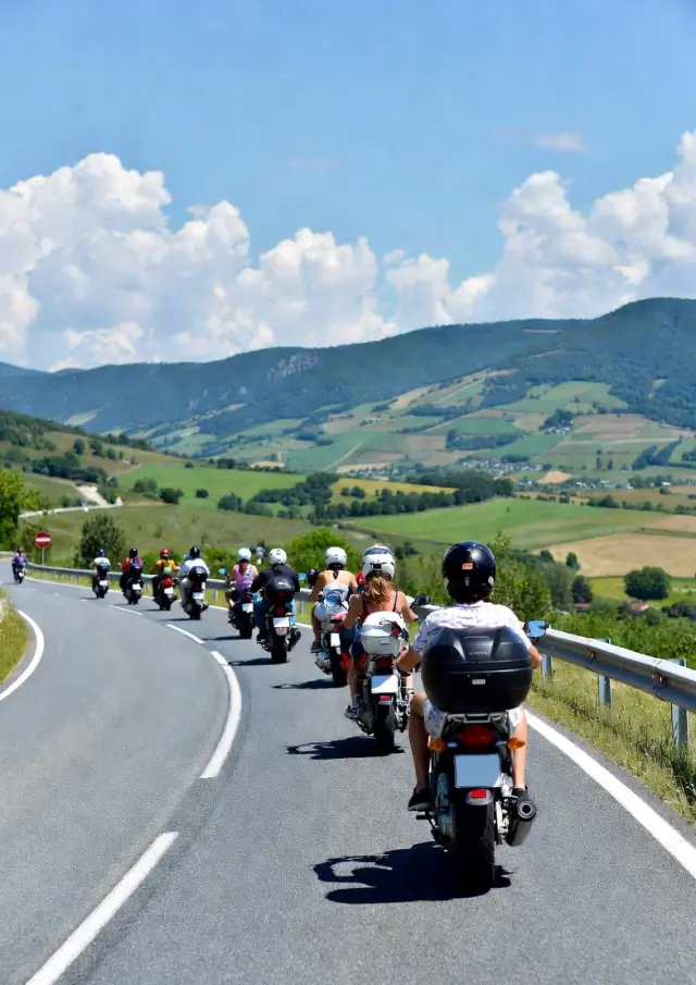 Sortie En Groupe Motard Roadtrip Hebergement Pour Motards En France