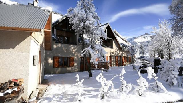 Hotel Le Val Lachard Facade Sud Hiver