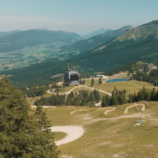 Telecabine Cote 2000