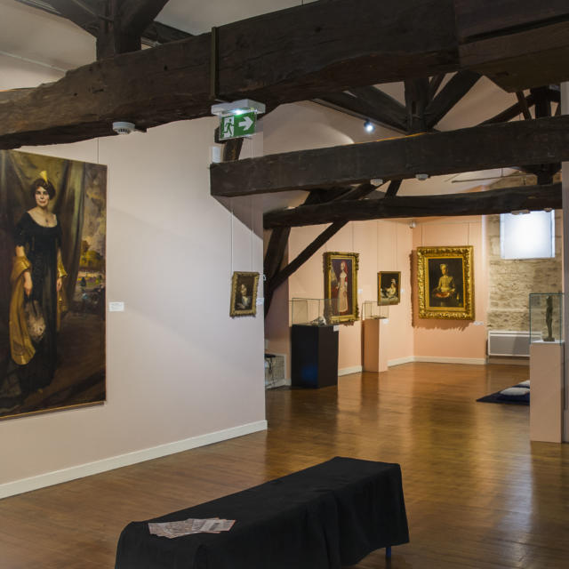 Musée De L'echevinage Exposition