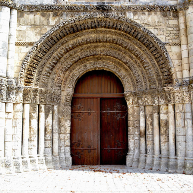 Abbaye-aux-dames Porte