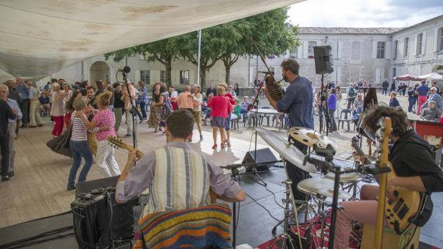 Fête De L'abbaye Aux Dames