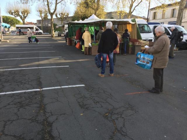 Marché Reverseaux Photo 2