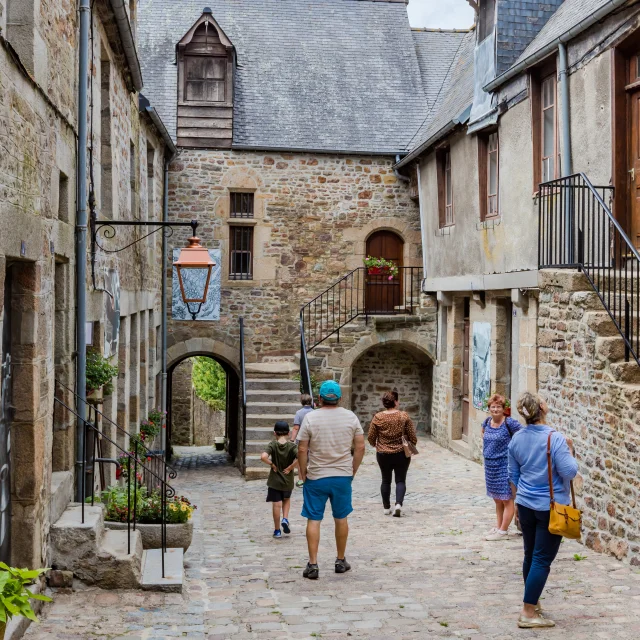 Villedieu | Cour du Foyer