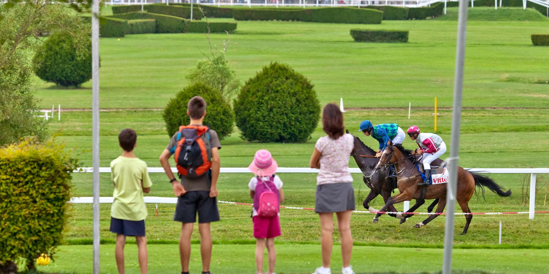 Famille hippodrome