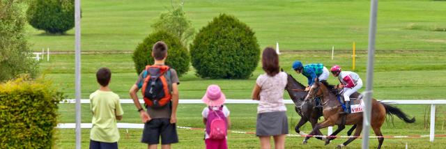 Famille hippodrome