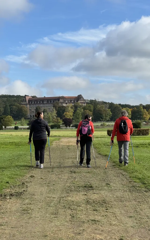 Marche Nordique Hotel Ermitage Rotated