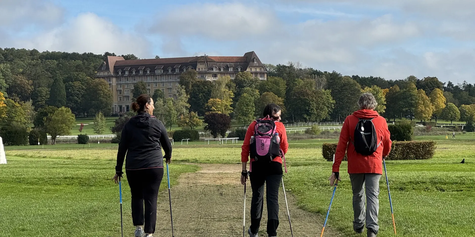 Marche Nordique Hotel Ermitage Rotated