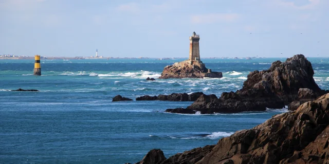 Phare De La Vieille Grand Site De France Pointe Du Raz En Cap Sizun