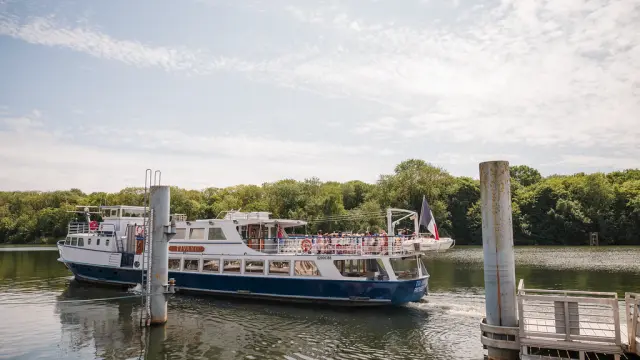 Croisiere Sur La Seine Pres De Paris