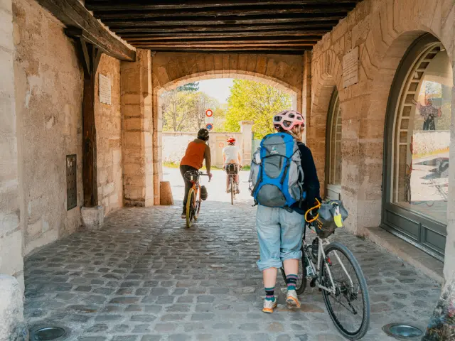 A vélo dans le centre historique de Poissy