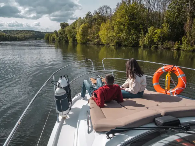 Balade en yacht sur la Seine avec Seine River