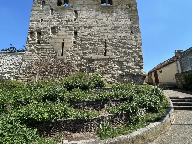 Tour Montjoie à Conflans-Sainte-Honorine