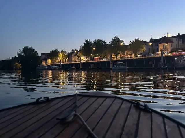 Traversée de la Seine en barque à Andrésy