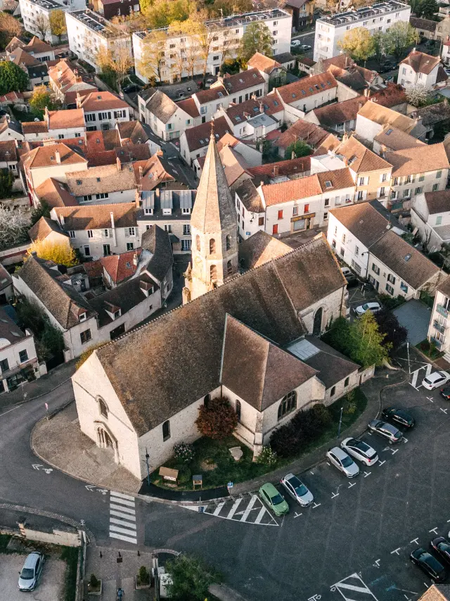Eglise Saint-Béat d'Epône, vue du ciel